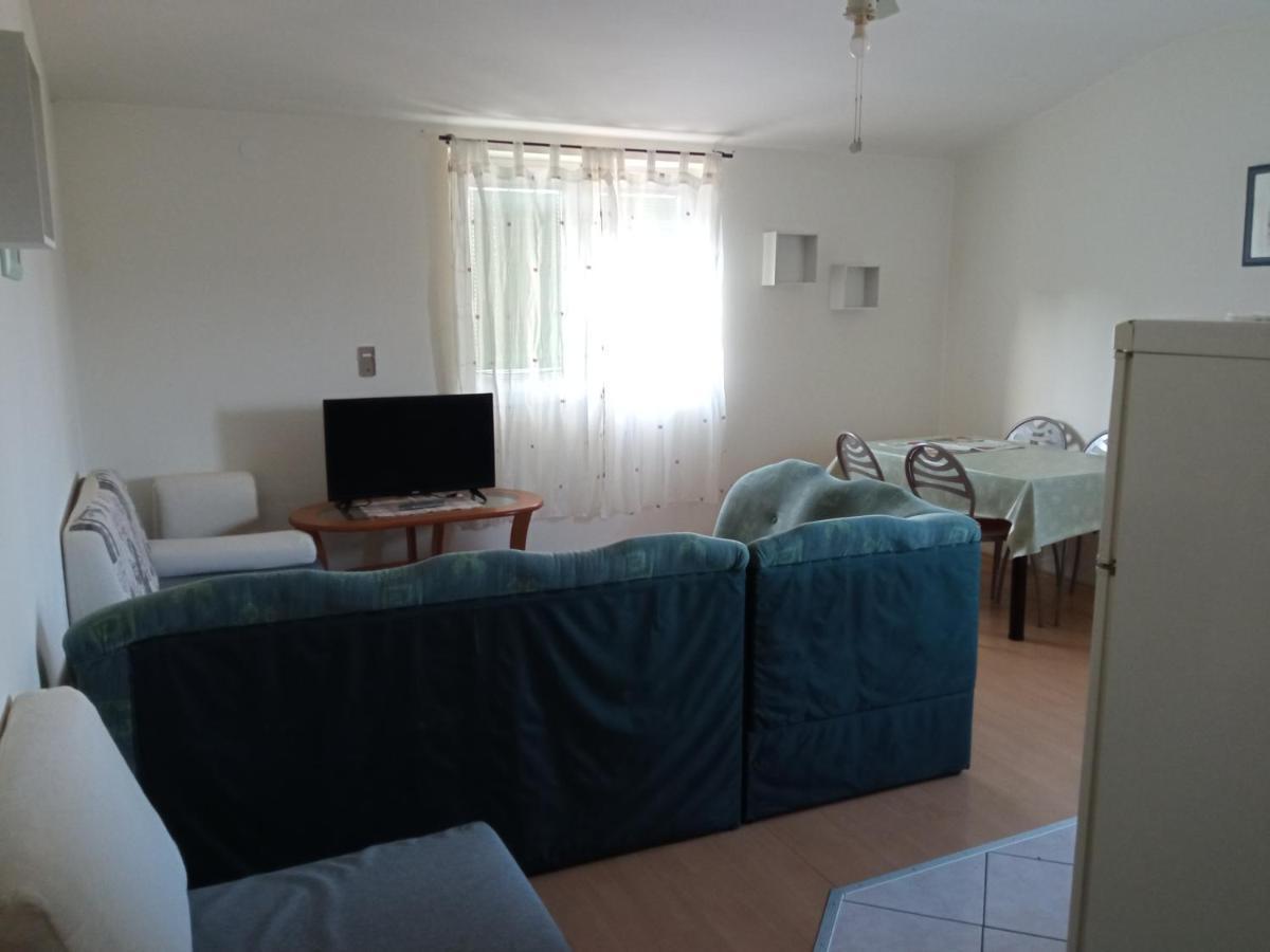 Apartments Mamic プーラ エクステリア 写真